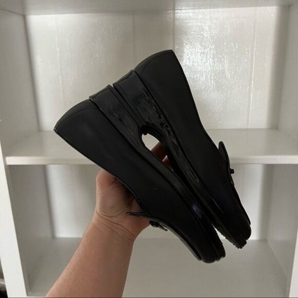 Stuart Weitzman Black Smooth Leather Tiny Bow Block Heel Loafers - Picture 10 of 11